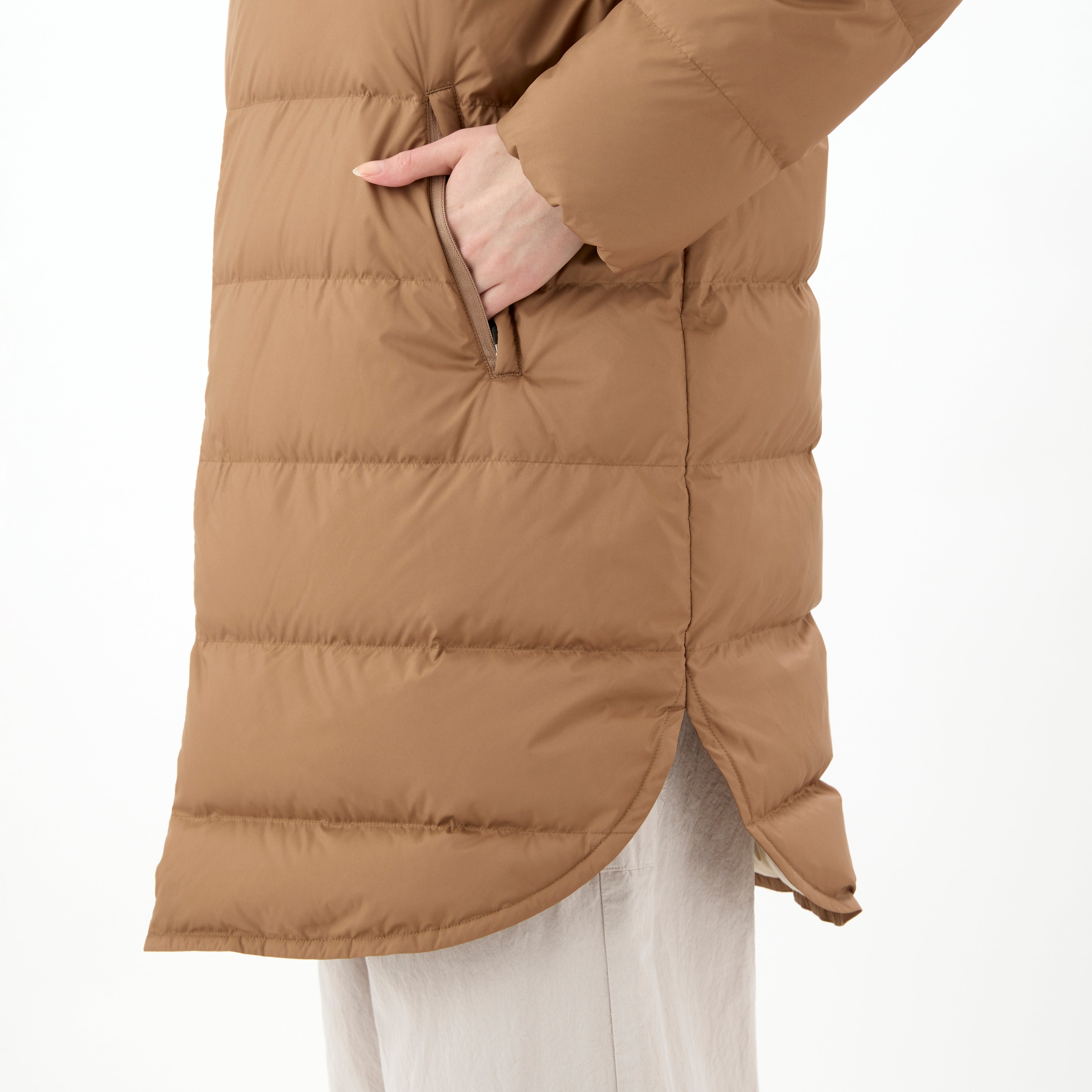 Women's Polyester Taffeta Round Neck Long Coat