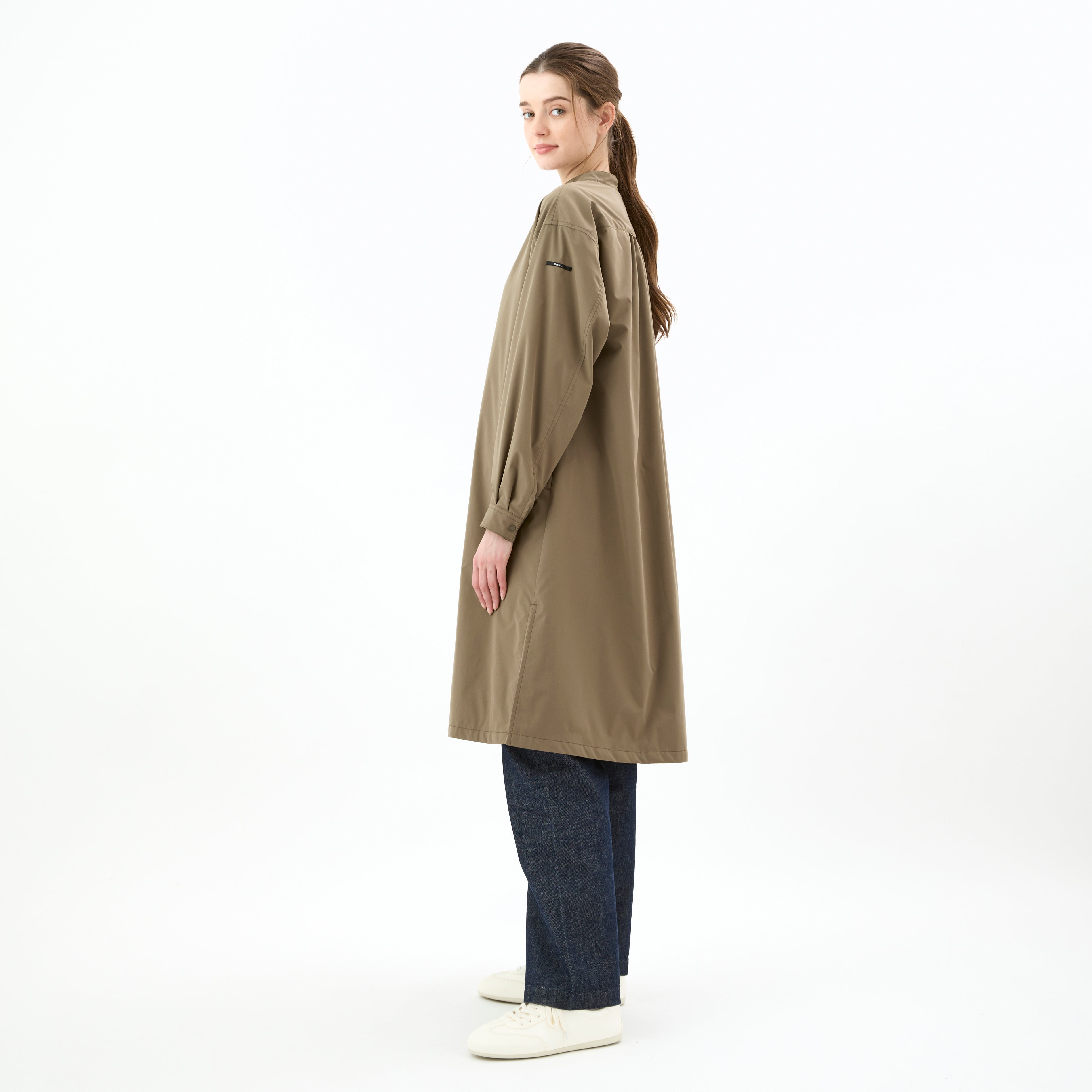 Women's Polyester Typewriter Stretch Light Outer