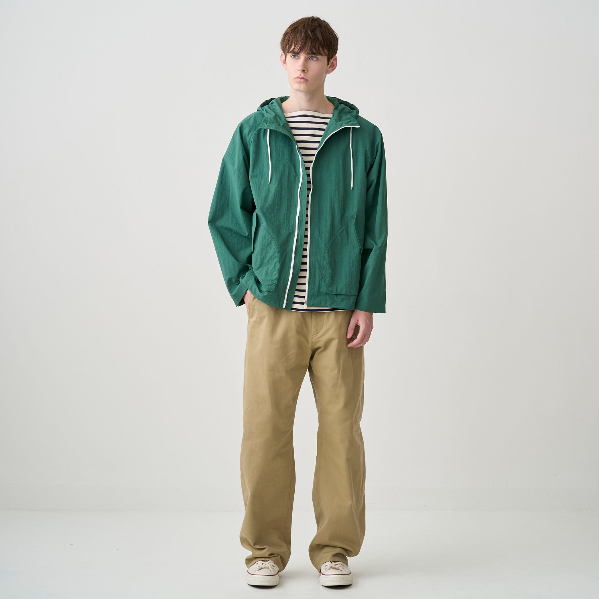 Men's Nylon Tussah Hooded Mountain Jacket