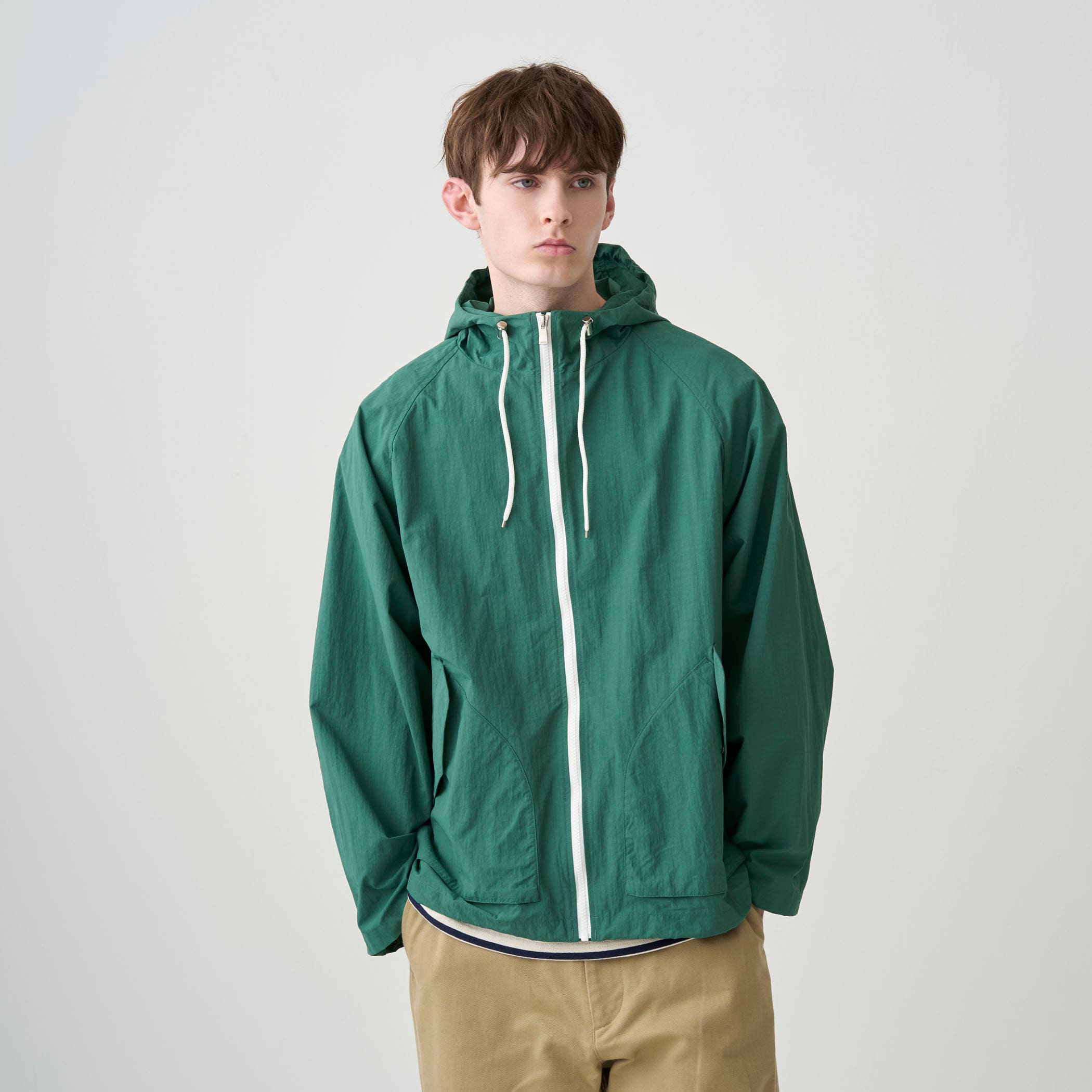 Men's Nylon Tussah Hooded Mountain Jacket