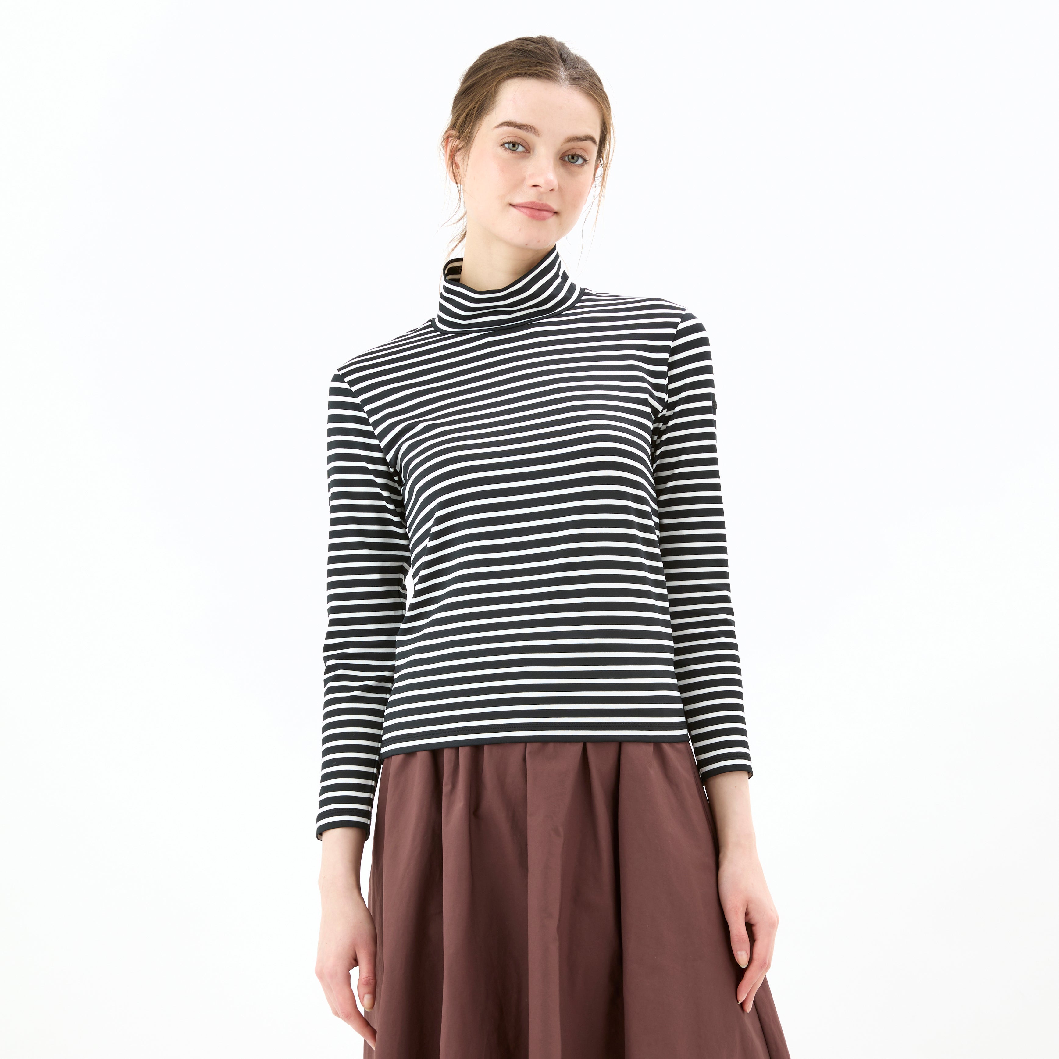 Women's Polyester Stand Neck Long Sleeve Pullover
