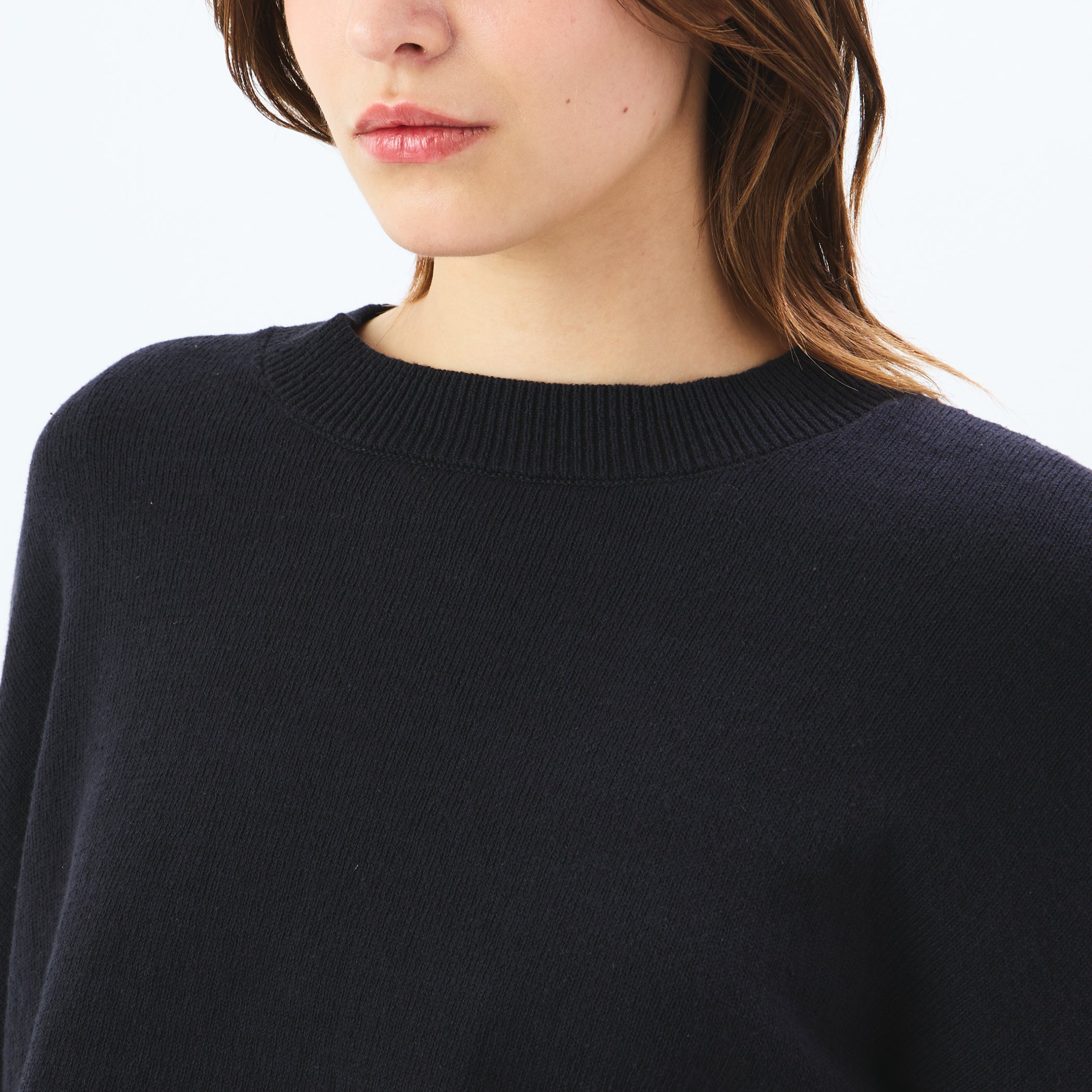 Women's Cropped Crew Neck Pullover