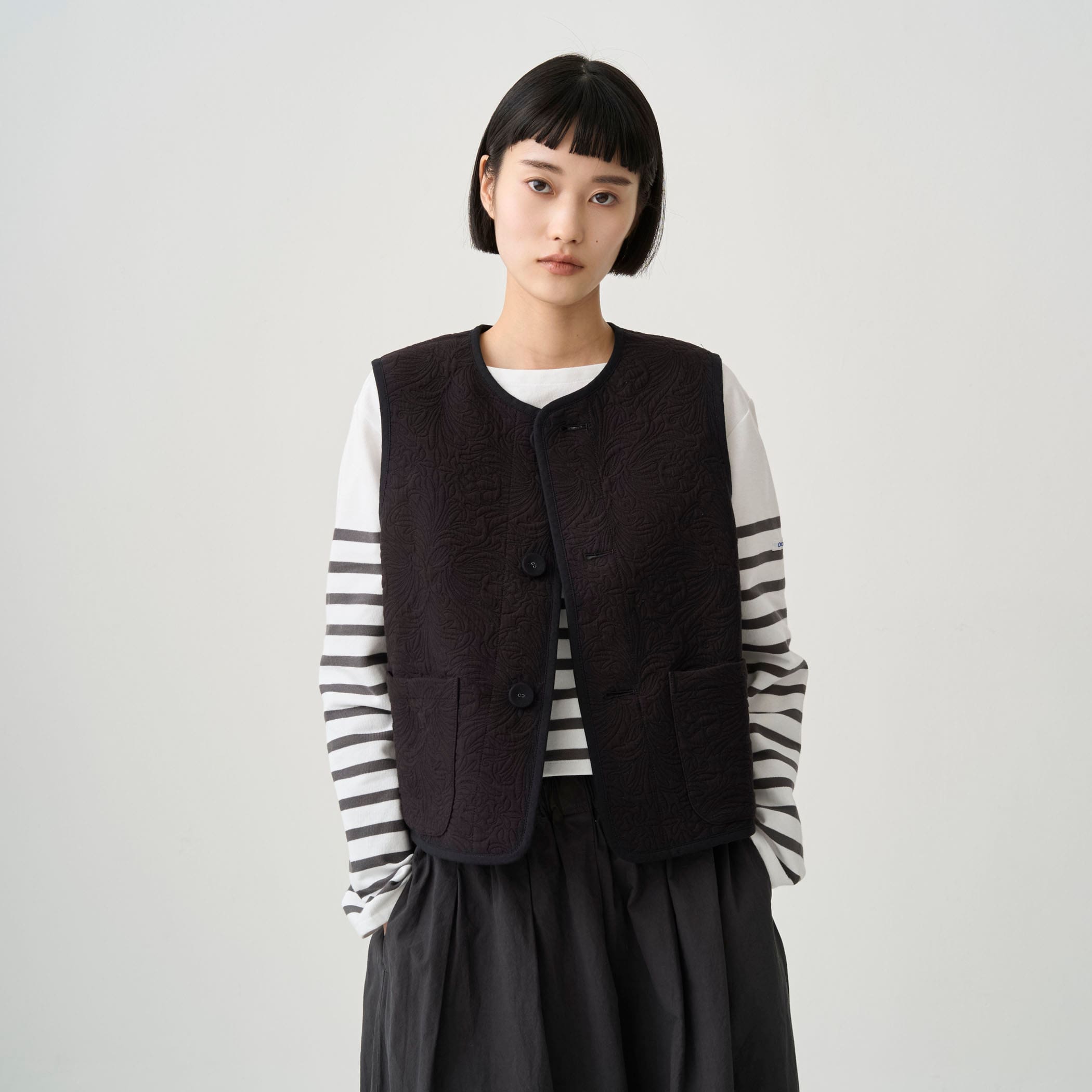 Women's Cotton Polyester Jacquared Collarless Best